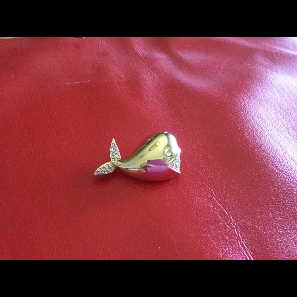 Brooch